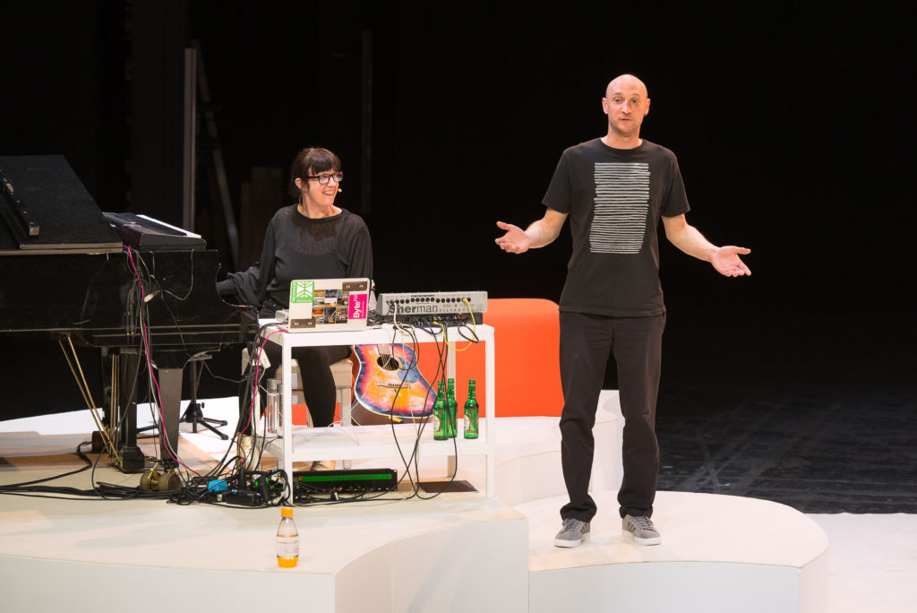 Asphalt Festival 2021 Chinchilla Arschloch Waswas Rimini Protokoll Foto Robert Schittko 9 1024x684