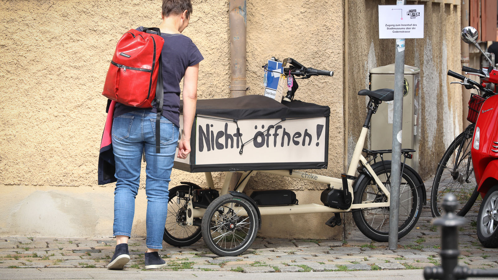 asphalt Festival, Do not open!