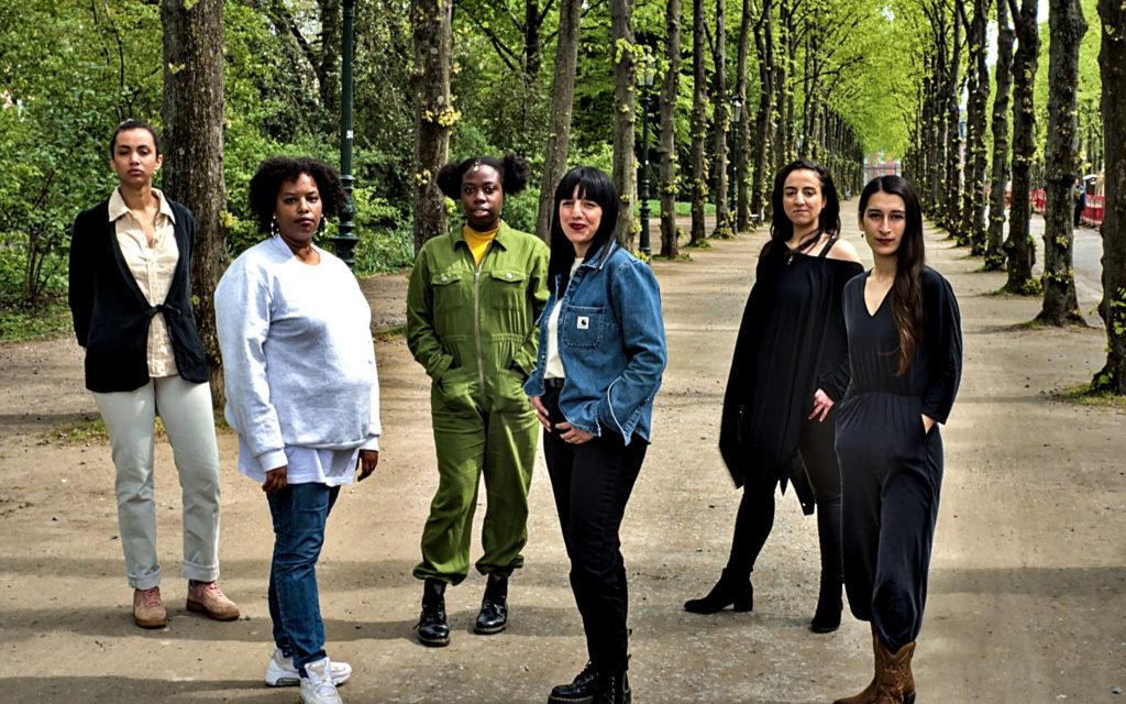 Bitter (Sweet) Home
&copy; Shot My Head