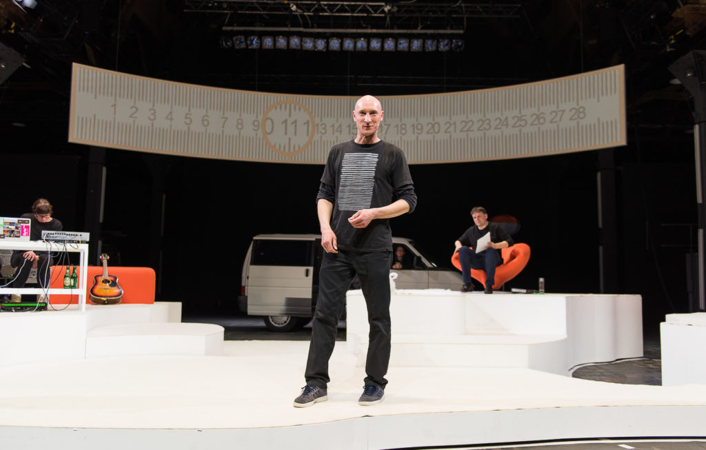 Chinchilla Arschloch, waswas -01 
&copy; Robert Schittko