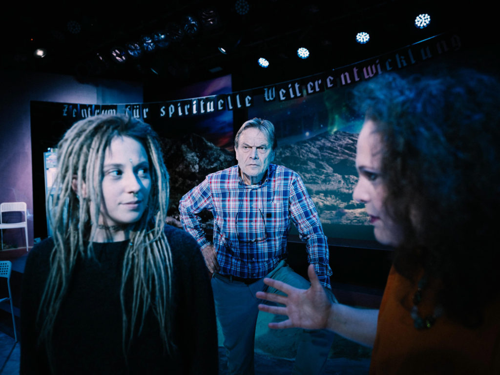 HEIL. Eine energetische Reinigung - Ensemble &copy; Rabenhof Pertramer